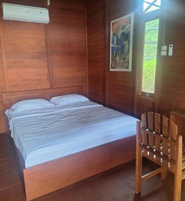 Waisai House | Raja Ampat Koba-koba Guest House