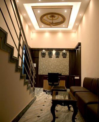 Alipur House | Rakshak House