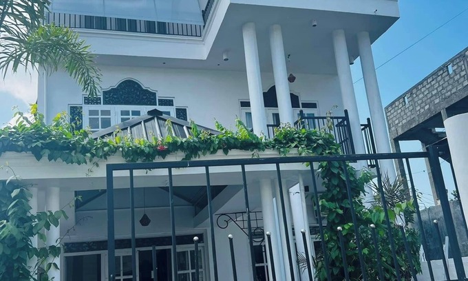 Kudapaduwa House | Ramlyn Guesthouse & Restaurant