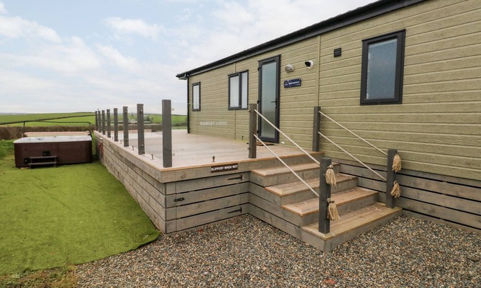 Hasguard Cross Cottage | RAMSEY, pet friendly, character holiday cottage in Broad Haven