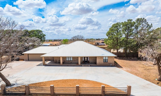 Midland House | Ranch Oasis on 3 Acres w/Pool, Outdoor Kitchen, RV Parking, Sauna, Gym & More!
