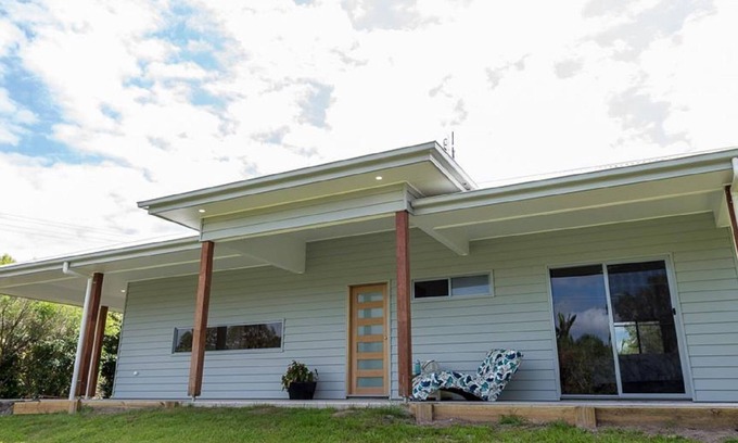 Little Mountain House | Rangimarie Holiday House