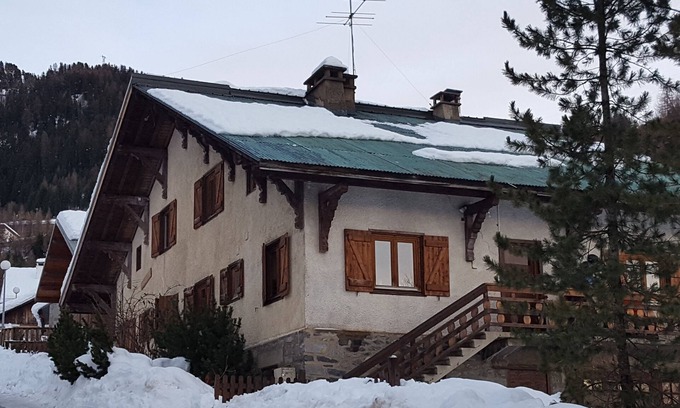 La Roche Ski Chalet | RARE CHALET LA PLAGNE aux PIEDS DES PISTES 12 persons