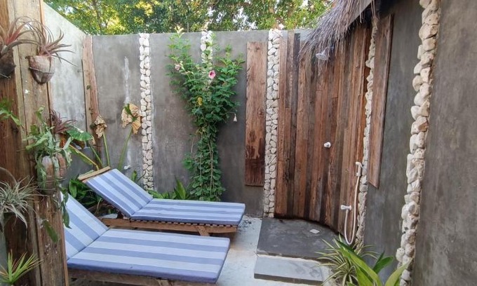 Rasdhoo House | Ras Rana Lodge