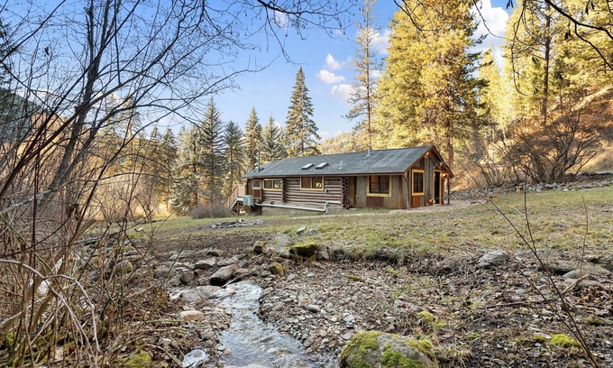 Missoula House | Rattlesnake Wilderness Cabin
