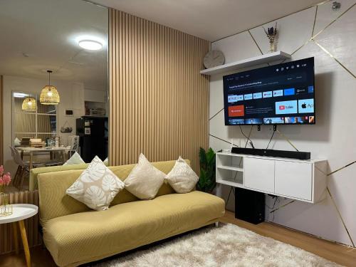 Imus Apartment | Raven's Nest Cozy Condo with Netflix Wi-fi in Imus