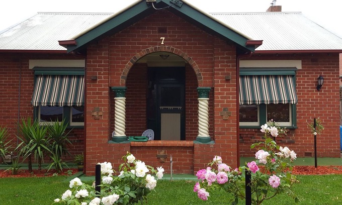 Drouin House | Ravenswood-an iconic Drouin property