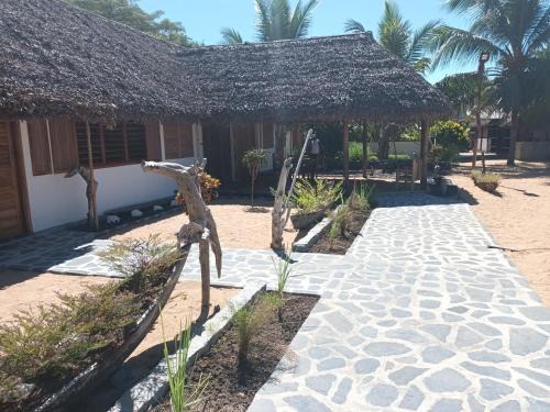 Antafondro Apartment | Ravoravo beach house Nosy Be-Atanfondro