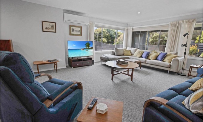 Raymond Island House | Raymond Island Retreat: This open plan holiday home has it all… even a jetty!