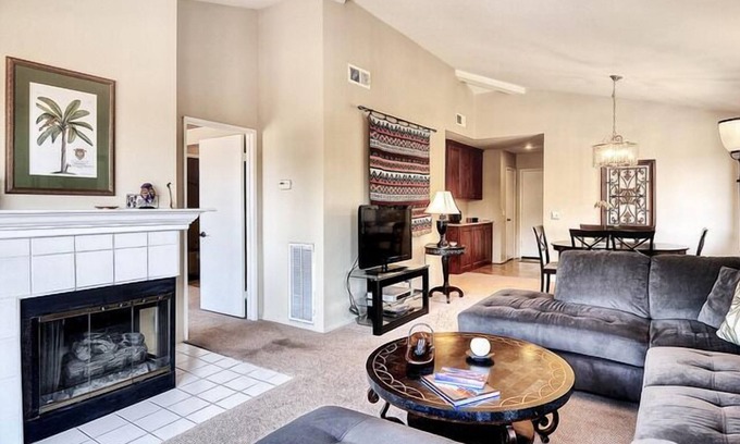 Laguna Niguel Condo | Ready to ESCAPE?! 2 bed/2 bath! Ocean Breezes! 1 Car Garage - La Vista
