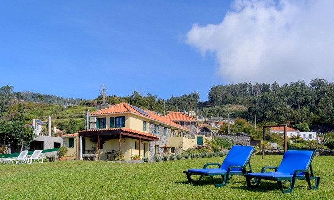 Calheta House | Recanto das Florenças (1) – Great Views & Sunsets