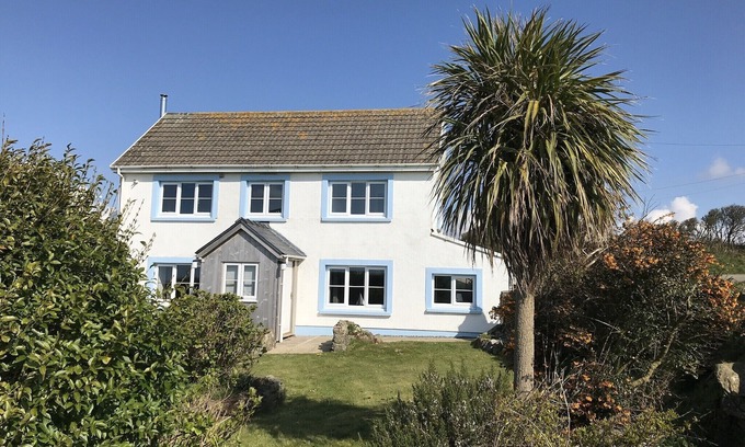 Haverfordwest House | Recently refurbished with Sea views, secluded location and self contained garden