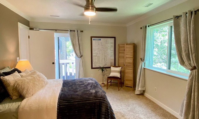 Boulder Condo | Recently Remodeled Long Term Stay in Beautiful Location