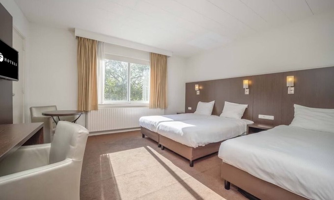 Waalwijk House | Reconnect with Nature & Family: Your Perfect Waalwijk Getaway Near Efteling Park