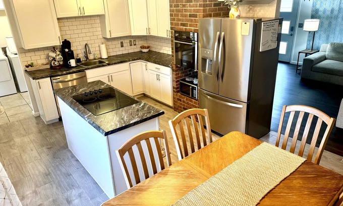 Bath House | Red Barn Retreat: Relaxing 3BR w/Game Room Near Miami U