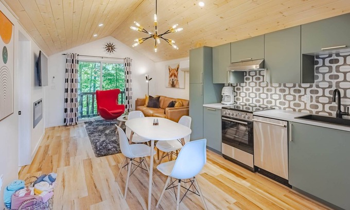 Sharbot Lake Ski Chalet | Red Fox - 2 Bedroom Vibrant Cottage