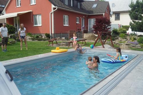 Vlachovice Apartment | Red Pine Apartments