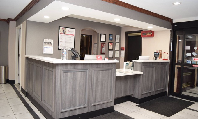 Batavia Hotel | Red Roof Inn Batavia