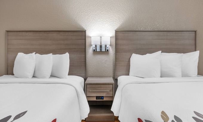Cloverdale Hotel | Red Roof Inn Greencastle South – Cloverdale