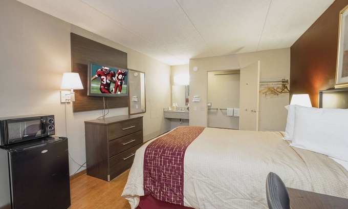 Greater Belhaven Hotel | Red Roof Inn Jackson Downtown - Fairgrounds