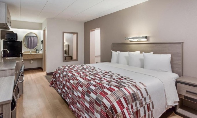 Trevose Hotel | Red Roof Inn Philadelphia - Trevose