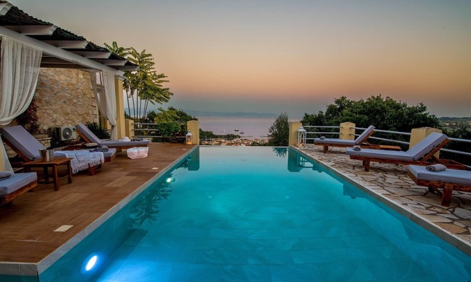 Gaios Villa | Red Rose Artists Villas