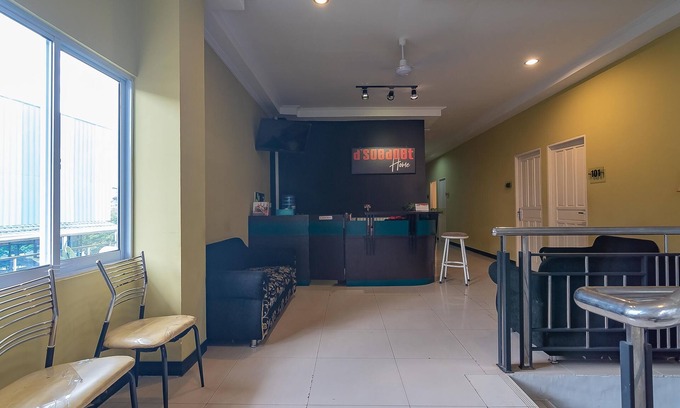 Pontianak House | RedDoorz @ H. Agus Salim Street