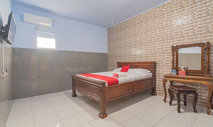Jalancagak House | RedDoorz Syariah @ Tambak Mekar Street Subang