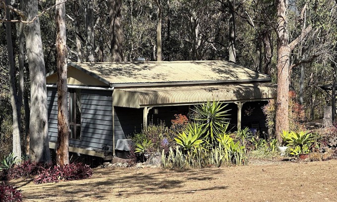 Mount George House | Rediscover your soul!nA Home among the Gum Trees!
