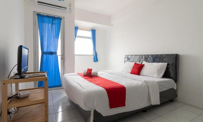 Gunung Putri Hotel | RedLiving Apartemen Gunung Putri - SIROOMS
