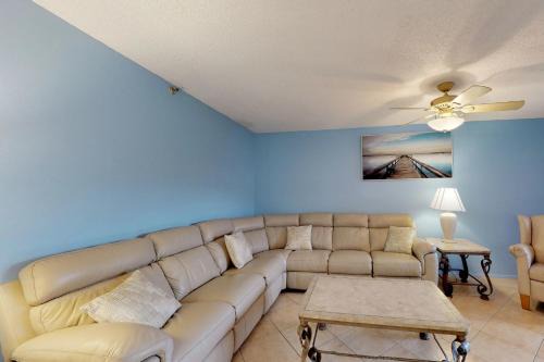 Indian Rocks Beach Apartment | Reef Club 105