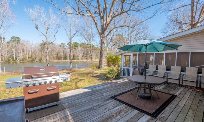 Eutawville House | Reel Haven on the Water: Modern + Comfy Home!