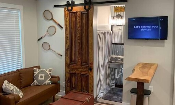 Mount Washington Apartment | Refined Studio, New Construction, 1 Mile From Town