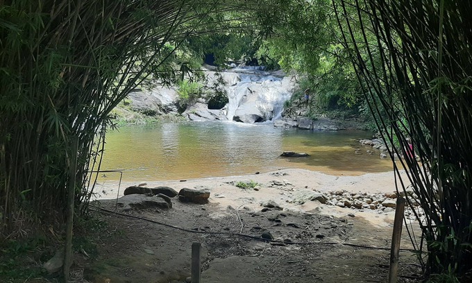 Sao Pedro da Serra House | Refúgio da Colina Lumiar/waterfall 150 meters from the house/internet/barbecue