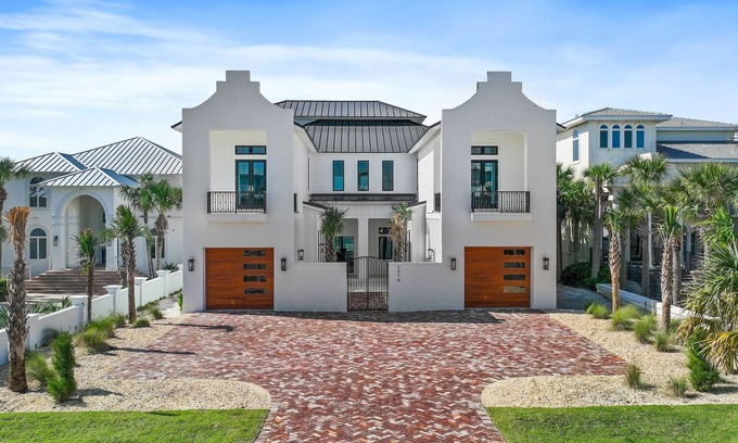 Crystal Beach House | Regal Beachfront Retreat: Pool, Spa, Chef's Kitchen, Outdoor Kitchen