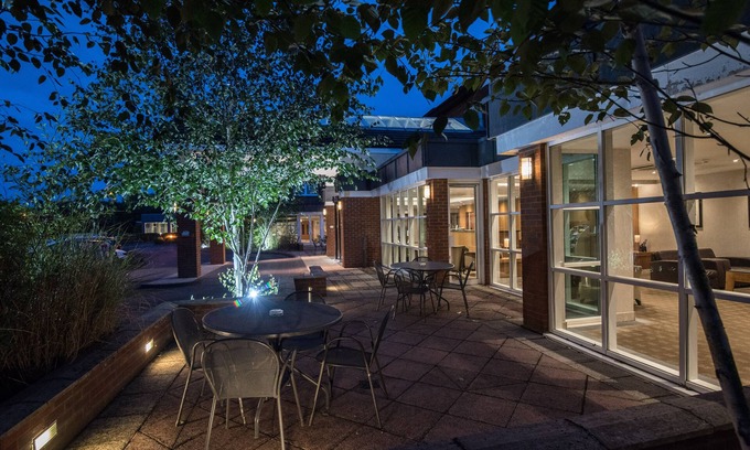 Ashmore Green Hotel | Regency Park Hotel