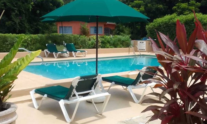 Sunset Crest Apartment | Regent Apartments