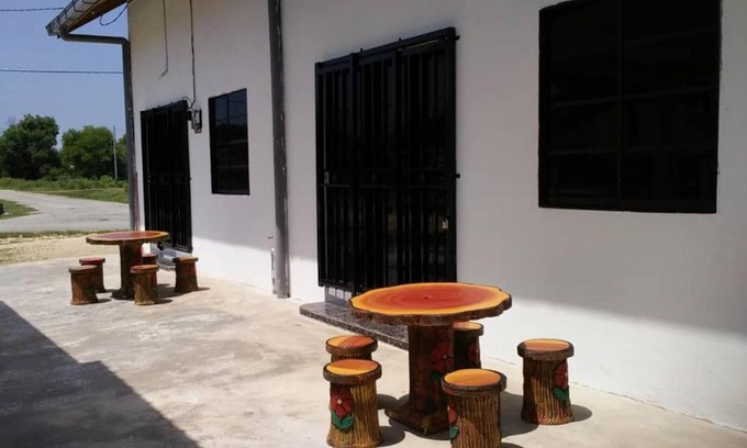 Kampong Raja House | Rehat Penginapan Famili