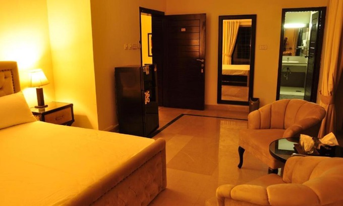 G-6 Sector Hotel | Reina Boutique Hotel - G6