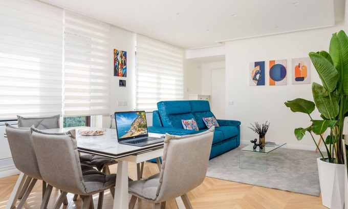 Meta House | Relais Regina Vittoria