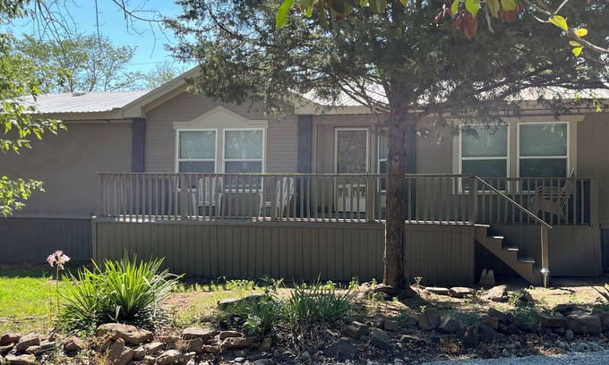 Hulbert House | Relax After a Day on the Lake!