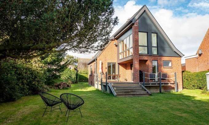Orth House | Relax and feel good in the Seehaus: your dream vacation on the Baltic Sea!