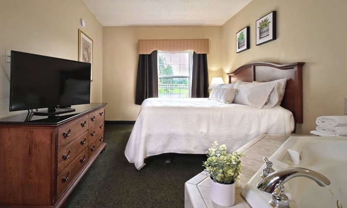 Pembine Hotel | Relax in Charming Room After a Day of Island Adventure | Pet-Friendly