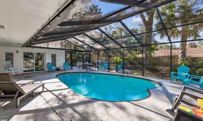 St. Augustine South Hotel | Relax in the covered "Heart" Pool & hot tub, local dining, min DT and Beaches