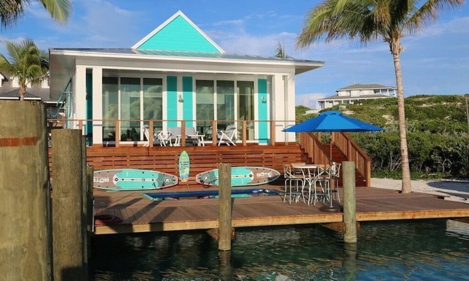 Staniel Cay Villa | Relax in this turquoise ocean inspired villa