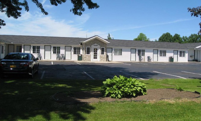 Webster Crossing Hotel | Relax Inn