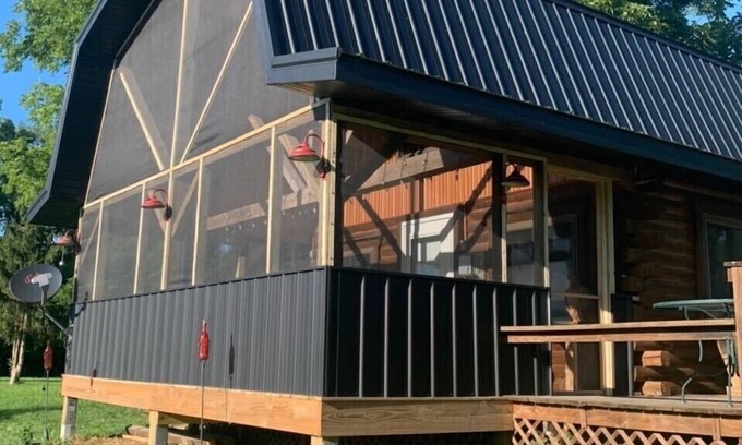 Keosauqua Cabin | Relax on the River and Enjoy Southeast Iowa's Beauty