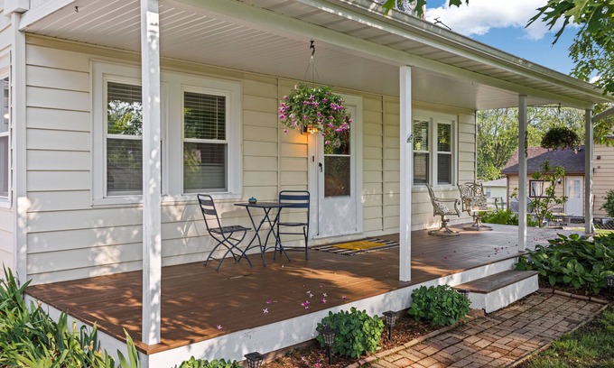 Winnebago Cottage | Relax. Recharge. Reconnect.