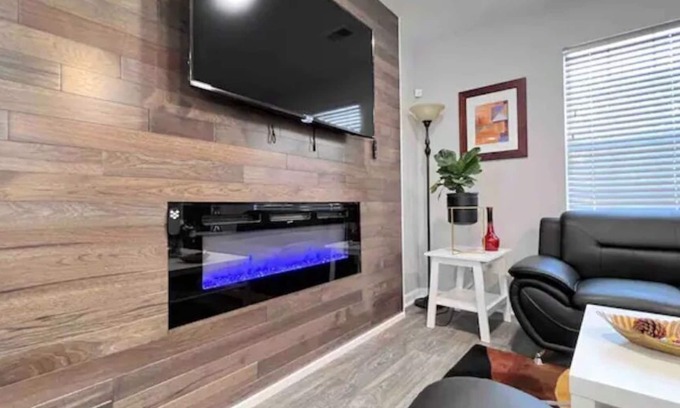 Church Street House | Relax & Sleep in 2BR Modern Home Stay