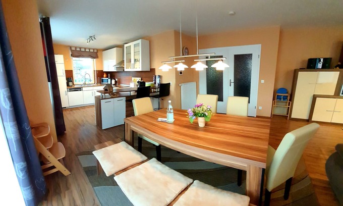 Gross Schwansee House | Relaxation in Groß Schwansee with Baltic Sea view, sauna + WLAN - ground floor apartment
